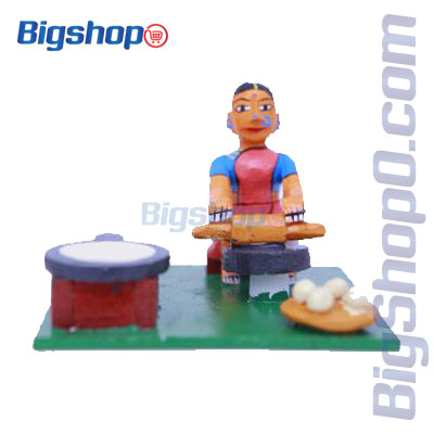 Chapati Chestunna Mahila Buy Online