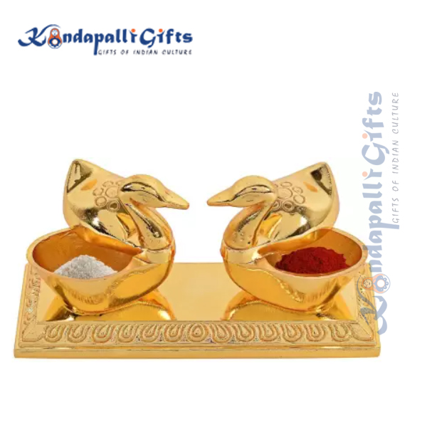 Kissing Duck (KumKum Box) Buy Online